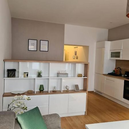 New Design Studio-Vienna Apartment Bagian luar foto
